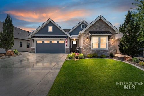 8111 W Corinthia St, Eagle, ID, 83616-4233 | Card Image