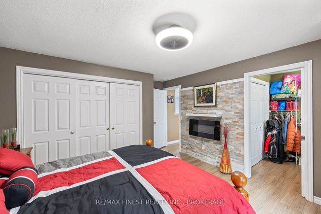 29 Cummings Rd, House other with 6 bedrooms, 5 bathrooms and 6 parking in Lyn ON | Image 28