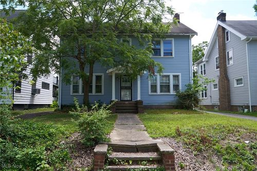 3280 Redwood Rd, Cleveland Heights, OH, 44118-2118 | Card Image