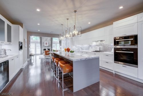 2-1472 Alpine Ridge Way, Mountainside, NJ, 07092-2528 | Card Image