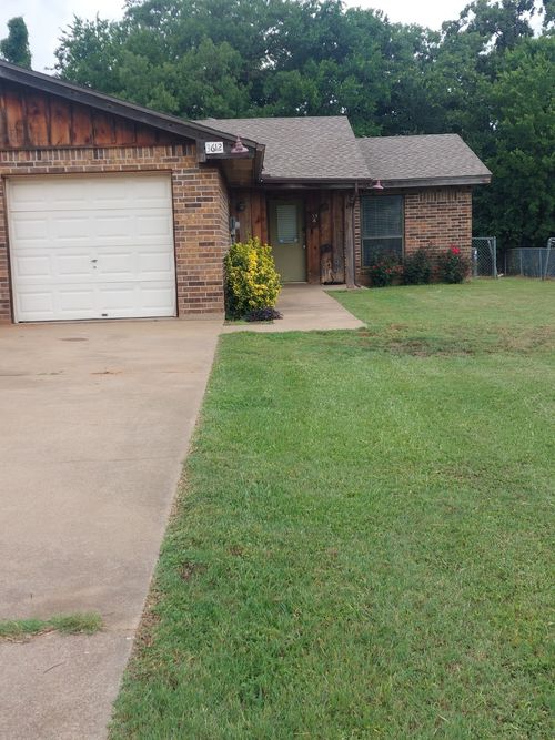 3612 Mandy Dr, Granbury, TX, 76048-6650 | Card Image