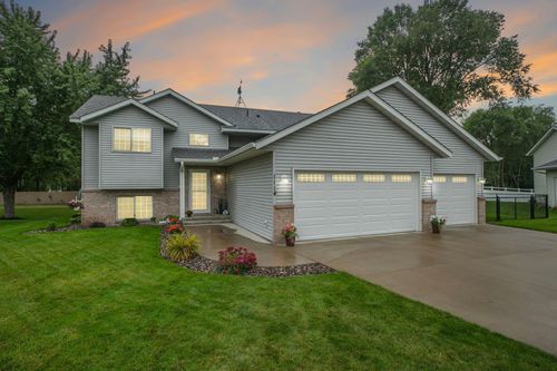 1114 Ashwood Ct, Waite Park, MN, 56387-1622 | Card Image
