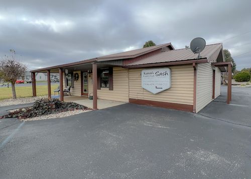 135 Side B Hwy 910, Russell Springs, KY, 42642 | Card Image