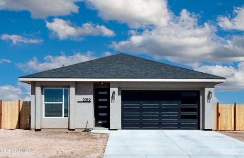 2212 Caddyshack Ln, Winslow, AZ, 86047-9702 | Card Image