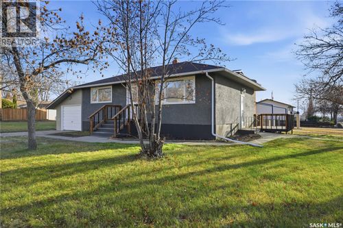 1492 92nd St, North Battleford, SK, S9A0A8 | Card Image