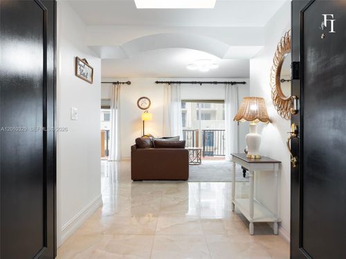405-322 Madeira Ave, Coral Gables, FL, 33134-4290 | Card Image