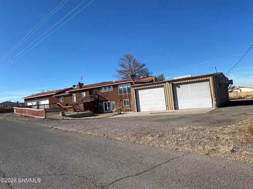 202 San Mateo Ave, Elephant Butte, NM, 87935-2090 | Card Image