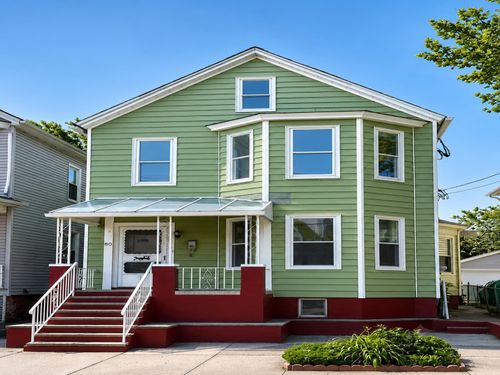 80 44th St, Bayonne, NJ, 07002-2011 | Card Image
