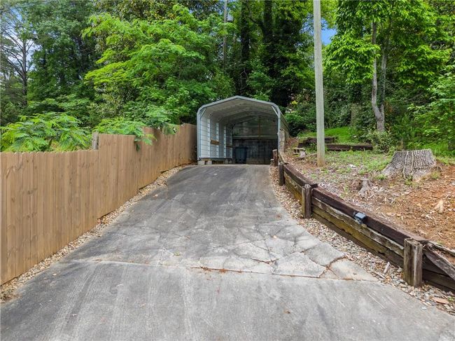 2109 Pine Tree Cir, House other with 2 bedrooms, 3 bathrooms and 4 parking in Gainesville GA | Image 15