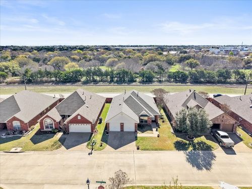 20-942 Cresthill Dr, Cedar Hill, TX, 75104-5460 | Card Image