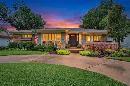 8835 Larchwood Drive, Dallas, TX, 75238 | Card Image