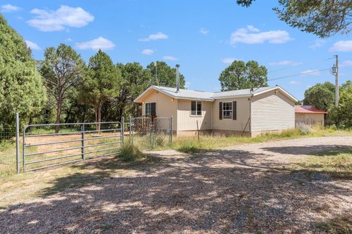17 Blue Jay Way, Rowe, NM, 87562-0007 | Card Image