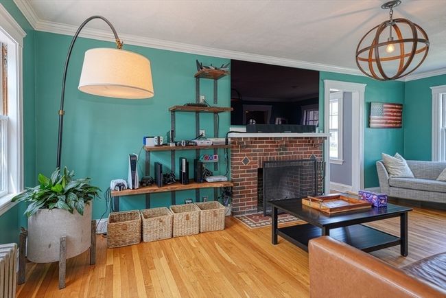 85 Roosevelt Rd, House other with 3 bedrooms, 2 bathrooms and 2 parking in Medford MA | Image 12