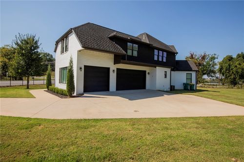 3 S Castle Oaks Ct, Rogers, AR, 72758-9541 | Card Image