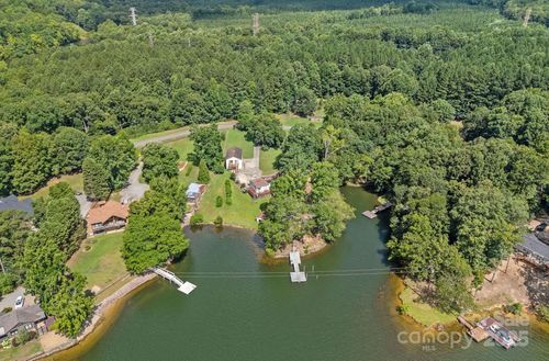 403 Nivens Cove Rd, Mount Holly, NC, 28120-9719 | Card Image