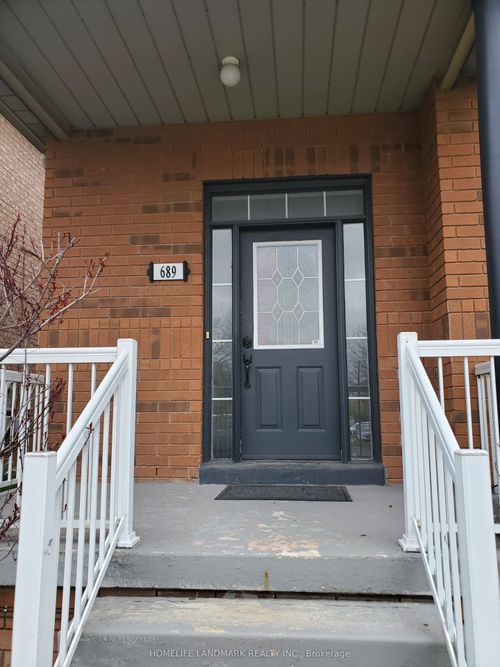 689 S Unionville Ave, Unionville, ON, L3R4W8 | Card Image