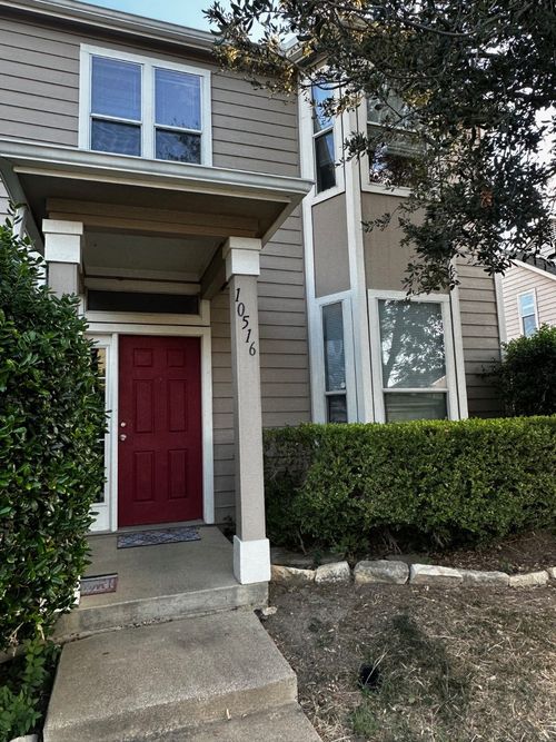10516 Astor Dr, Fort Worth, TX, 76244-8551 | Card Image
