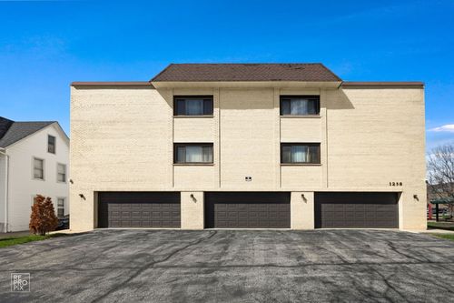 303-1258 Brown Street, Des Plaines, IL, 60016 | Card Image