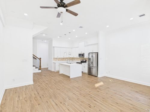 b-4619 Stassen St, Houston, TX, 77051-2055 | Card Image