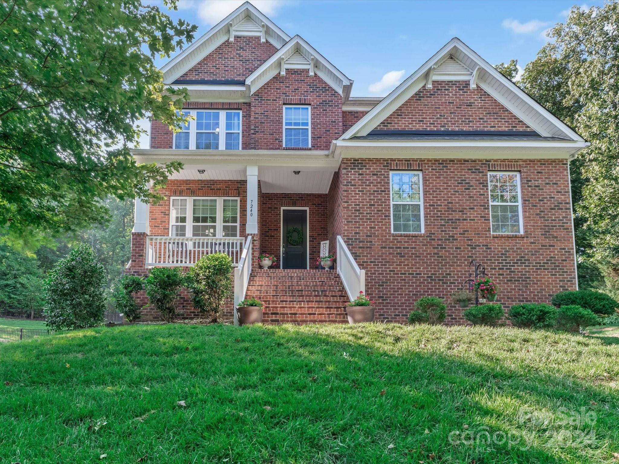 Aldwych Ln, Denver, NC 28037