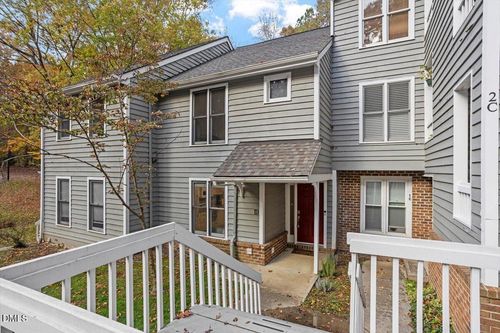 apt-1d-100 Hunting Chase, Cary, NC, 27513-5268 | Card Image