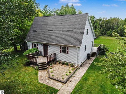 755 N Lakeview Drive, Hale, MI, 48739 | Card Image