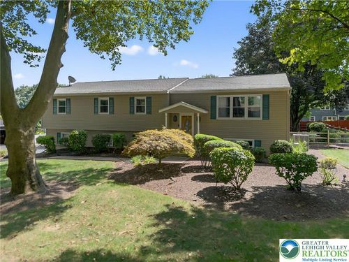 213 Applewood Dr, EASTON, PA, 18045-5805 | Card Image