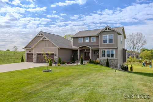 4436 76th St Se, Caledonia, MI, 49316-9143 | Card Image
