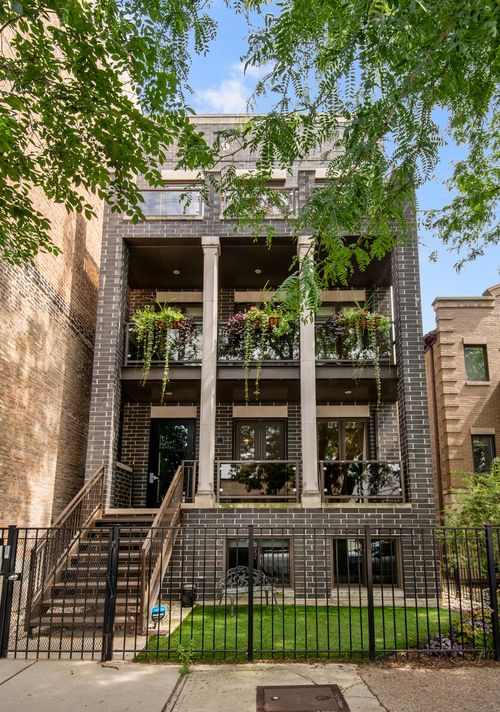 3-2147 N Southport Ave, Chicago, IL, 60614-7283 | Card Image
