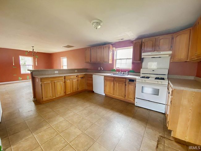 4117 N Walnut St, House other with 2 bedrooms, 2 bathrooms and null parking in Richland IN | Image 5