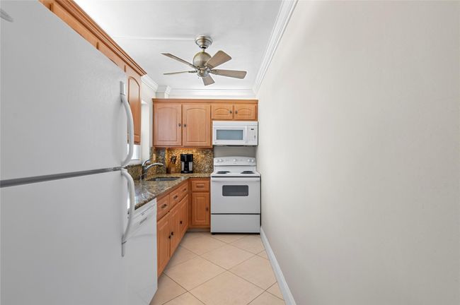 APT-717 - 1169 Hillsboro Mile, Condo with 1 bedrooms, 1 bathrooms and null parking in Hillsboro Beach FL | Image 20