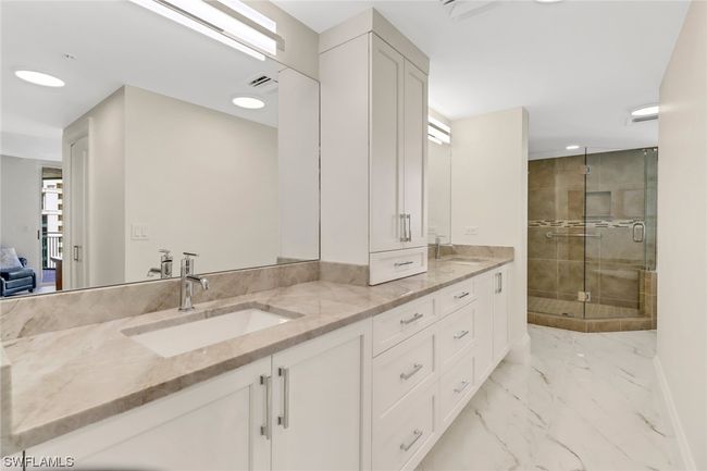 Master Bath | Image 10