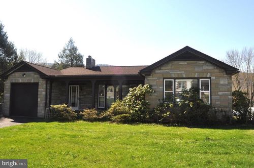 926 State St, MILLERSBURG, PA, 17061-8434 | Card Image