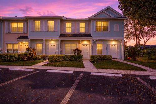 16635 Hemingway Dr, Weston, FL, 33326-1100 | Card Image