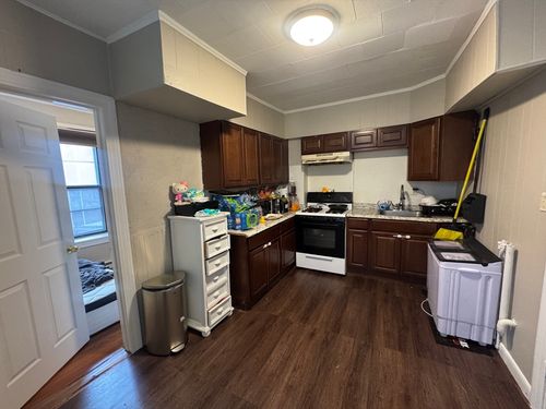 2-205 Endicott St, Boston, MA, 02113-1516 | Card Image