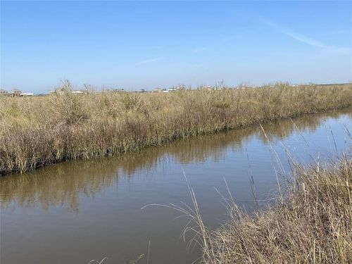 1215 4th St, Gilchrist, TX, 77617 | Card Image