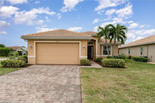 3350 Magnolia Landing Ln, NORTH FORT MYERS, FL, 33917-7806 | Card Image