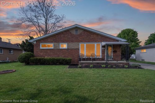 36695 Pinetree St, Livonia, MI, 48150-2507 | Card Image