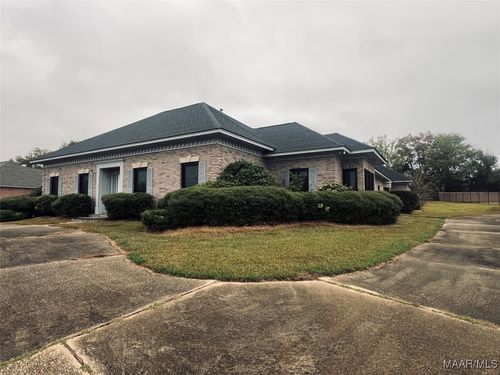 6331 Eastwood Glen Pl, Montgomery, AL, 36117-4710 | Card Image