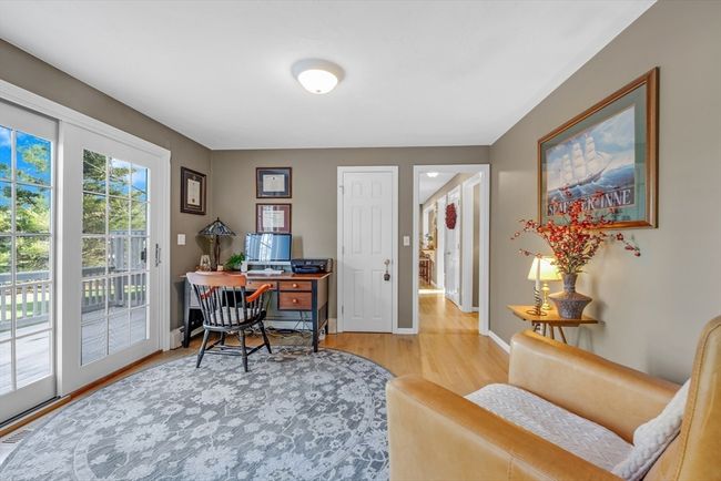 209 Forest St, House other with 3 bedrooms, 2 bathrooms and 6 parking in Franklin MA | Image 17
