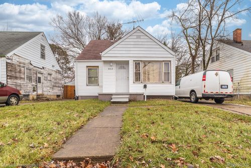 9012 Pierson St, Detroit, MI, 48228-1628 | Card Image