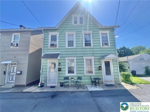 754 Limestone St, CATASAUQUA, PA, 18032-2344 | Card Image