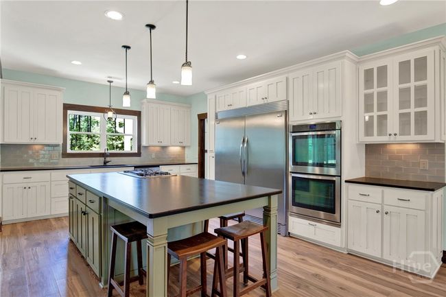 Kitchen | Image 11