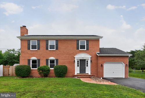 234 Bluebird Dr, STEPHENS CITY, VA, 22655-2419 | Card Image