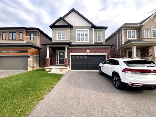 82 Scenic Ridge Gate, Paris, ON, N3L0K2 | Card Image
