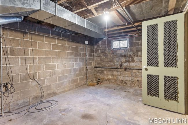 186 W 12 Th St, House other with 6 bedrooms, 3 bathrooms and null parking in Holland MI | Image 54