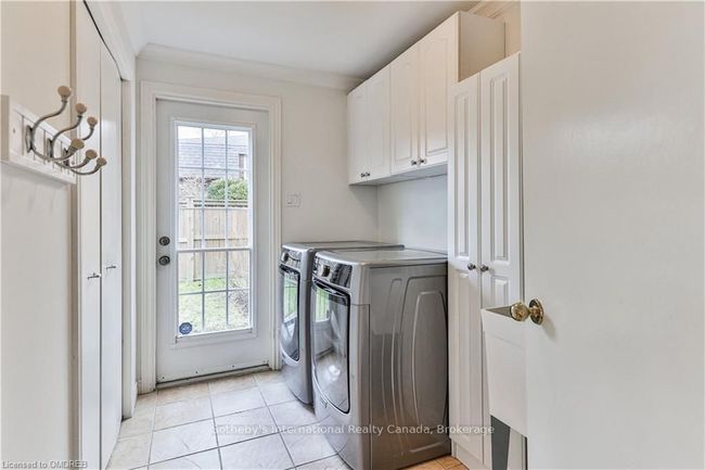 2230 All Saints Cres, House other with 4 bedrooms, 3 bathrooms and 4 parking in Oakville ON | Image 14