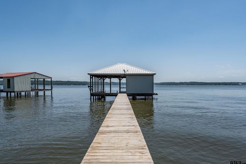1067 Beachside Dr, Chandler, TX, 75758-5146 | Card Image