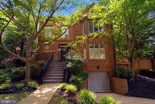 5430 Chevy Chase Pkwy Nw, WASHINGTON, DC, 20015-1706 | Card Image