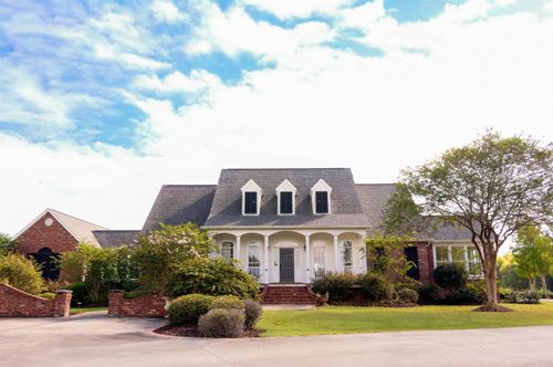 17609 Highway 3235, Galliano, LA, 70354-3545 | Card Image